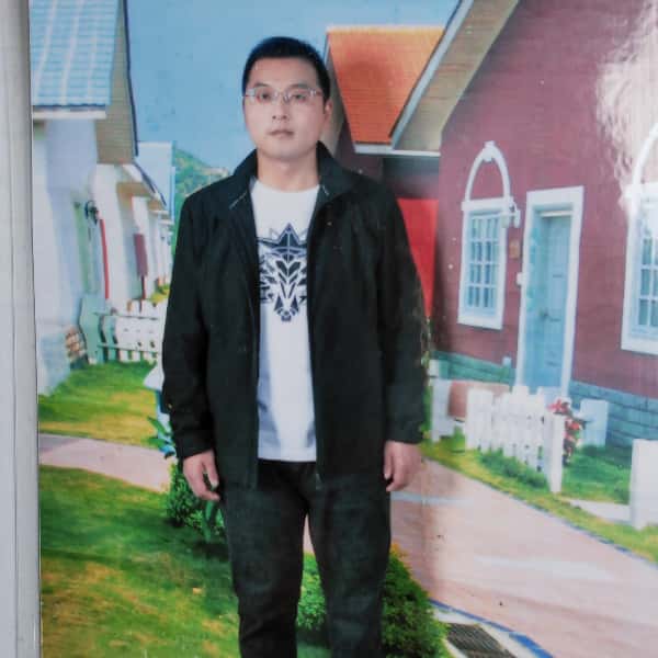 四川35岁单身帅哥真诚找对象-河源征婚相亲网