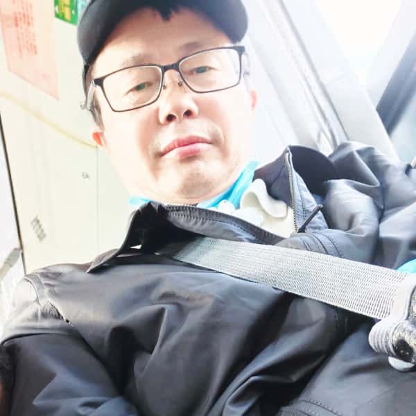 上海56岁单身帅哥真诚找对象-河源征婚相亲网