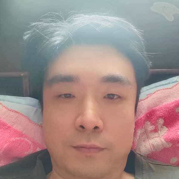 43岁岁河南单身帅哥 - 河源吉缘网